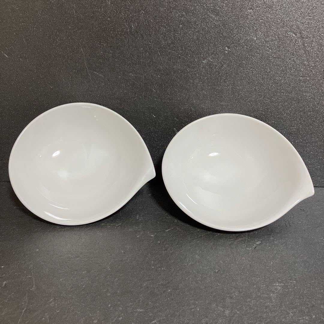 新品・未使用、完品　ビレロイボッホ　フロウ　13×16Φcmボウル4個セット 新品・未使用、完品 ビレロイボッホ フロウ 13×16Φcmボウル4個セット